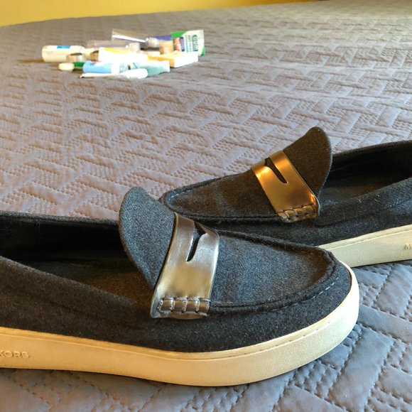 Shoes-See individual pricing in description-All sized 10M - Picture 15 of 16